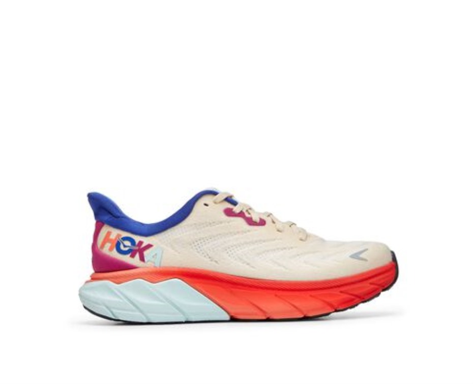 Hoka Arahi 6 Rövidkenyér Fiesta
